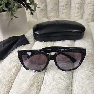 Coach HC 8163 Sunglasses Black Cat Eye Gradient 55-17-135‎ Used